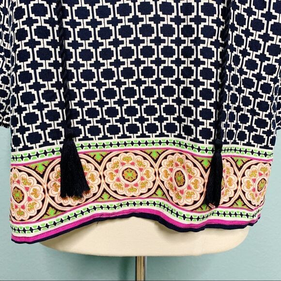 Crown & Ivy Tassel Crochet Trim Blouse - Picture 4 of 8